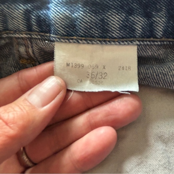 Vintage Blue Jeans w/ Leather Patch (90s / Y2K) - Picture 8 of 8